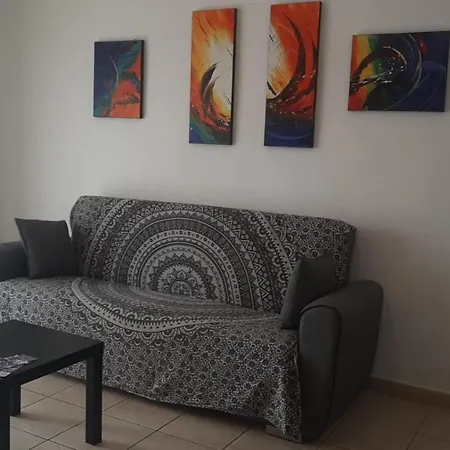 Fantastic 3 Bedrooms Mareverde, Wifi Free Holiday home *