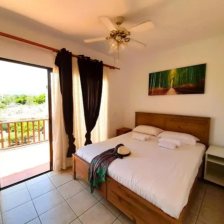 Fantastic 3 Bedrooms Mareverde, Wifi Free Дом отдыха *