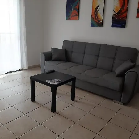 Fantastic 3 Bedrooms Mareverde, Wifi Free Дом отдыха